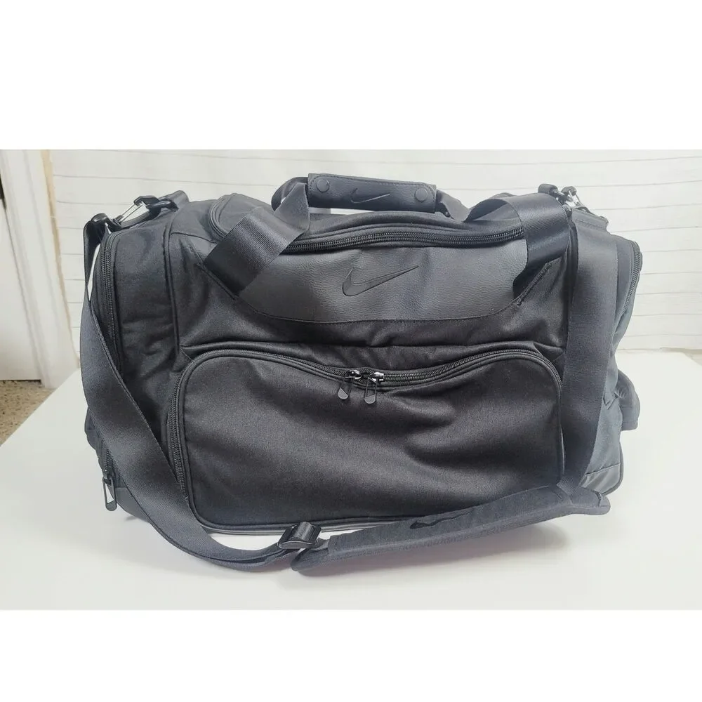 Nike Departure Duffle III in Black